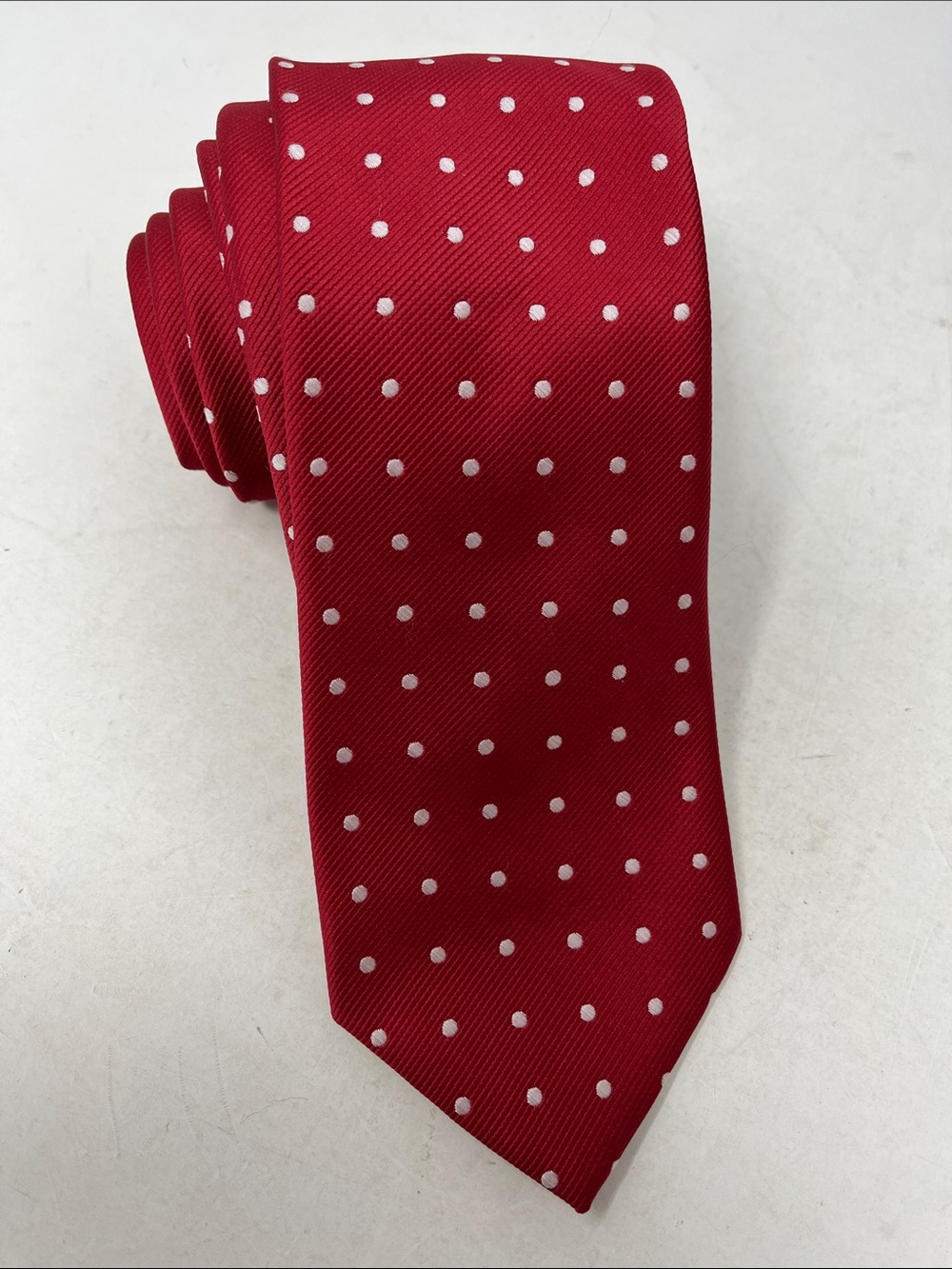 JONES NEW YORK TIE RED WITH WHITE POLKA DOTS